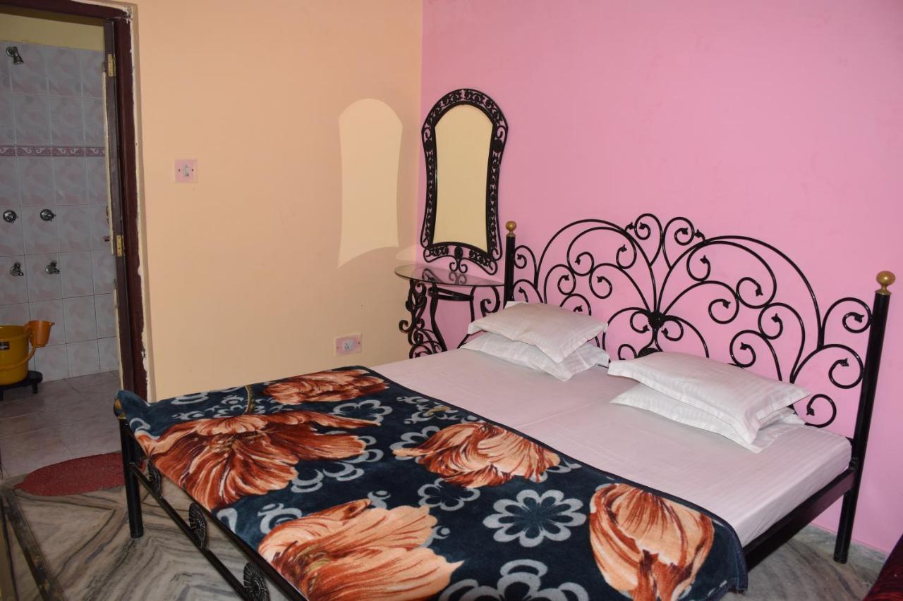 Hotel Deep Valley 아부 산 외부 사진